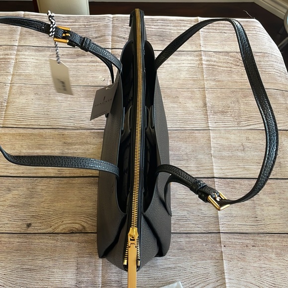 NWT Thacker
Vern Medium Tote Bag - Picture 4 of 8